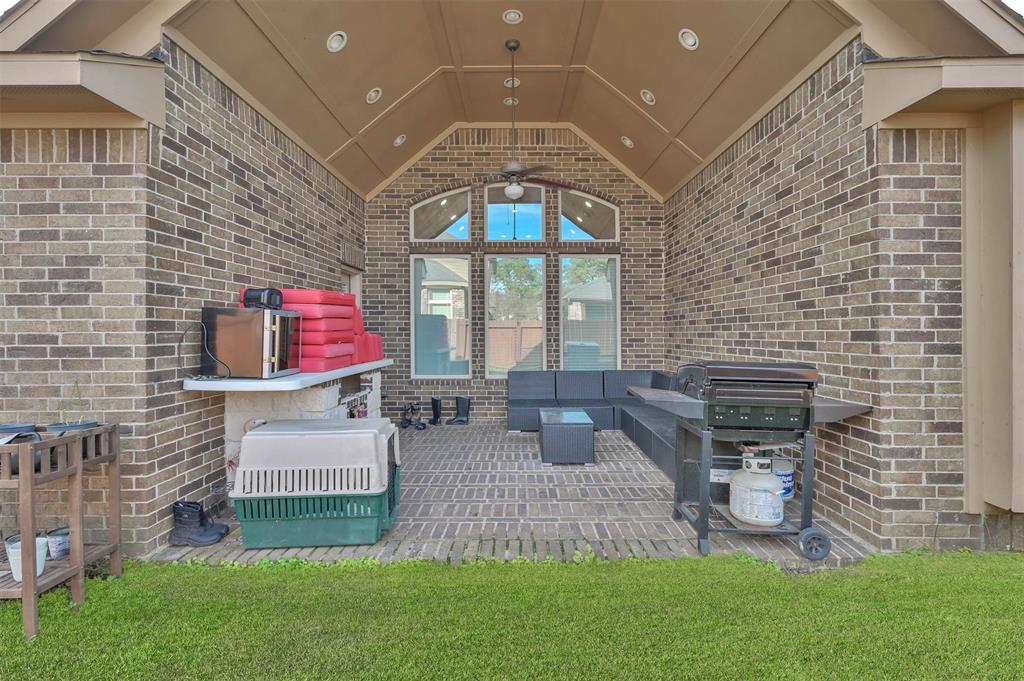 8211 Laughing Falcon Trail, Conroe, Texas image 36