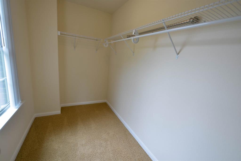 2822 Richland Spring Lane, Sugar Land, Texas image 25