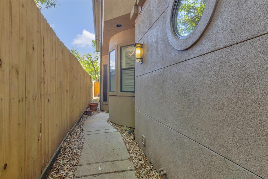 1705 Park Street, Houston, Texas image 3