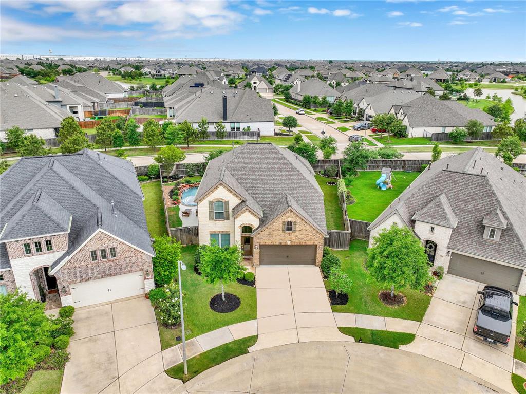 2507 Lilac Point Lane, Brookshire, Texas image 2