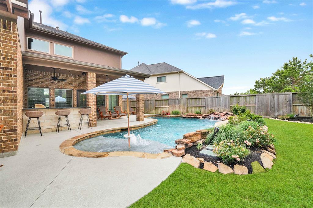 2507 Lilac Point Lane, Brookshire, Texas image 6