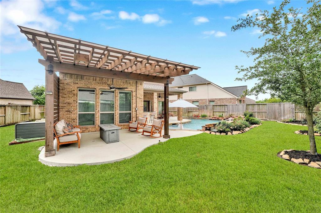 2507 Lilac Point Lane, Brookshire, Texas image 14