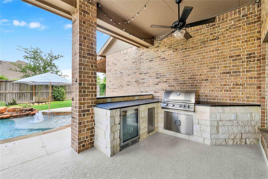 2507 Lilac Point Lane, Brookshire, Texas image 8