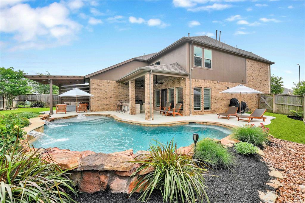 2507 Lilac Point Lane, Brookshire, Texas image 4