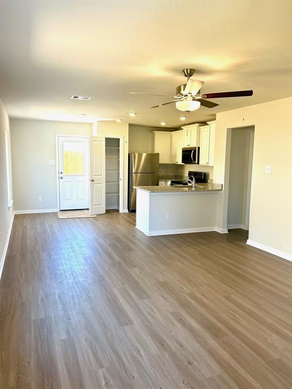 7522 Thrips Lane, Richmond, Texas image 3