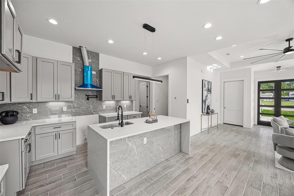 316 E Oakdale Street, Dayton, Texas image 10
