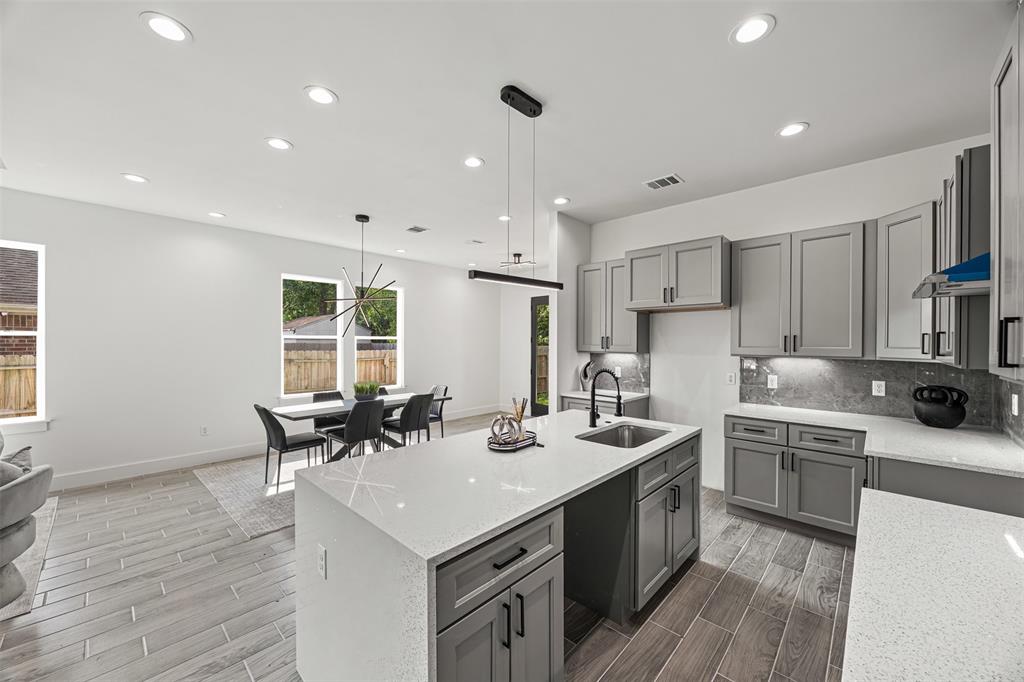 316 E Oakdale Street, Dayton, Texas image 11