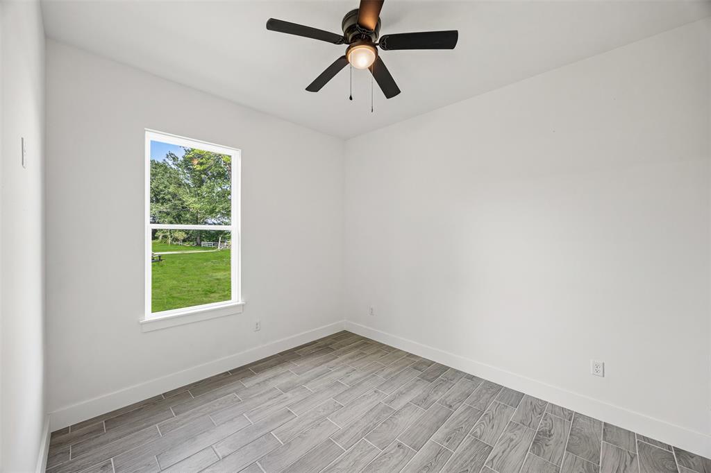 316 E Oakdale Street, Dayton, Texas image 15