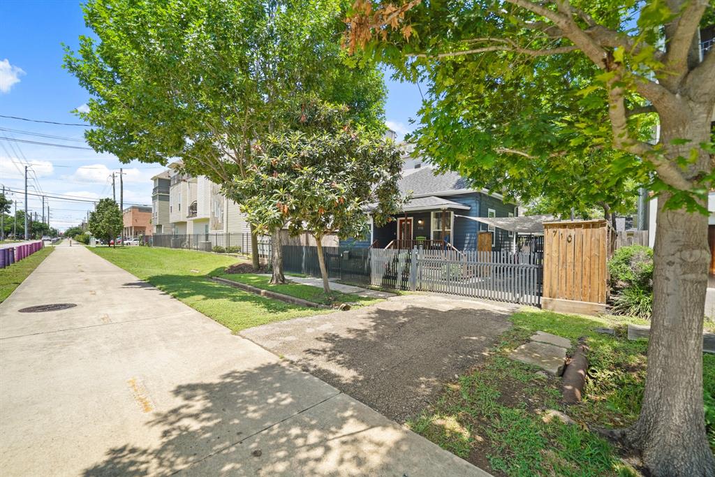 1710 Spring Street