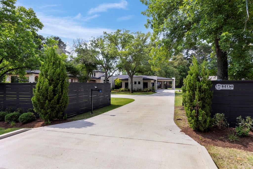 2487 Northline Road