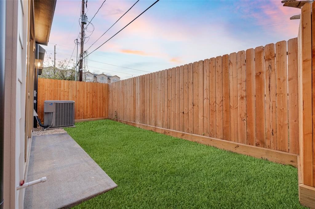 612 W Clay Street, Houston, Texas image 39