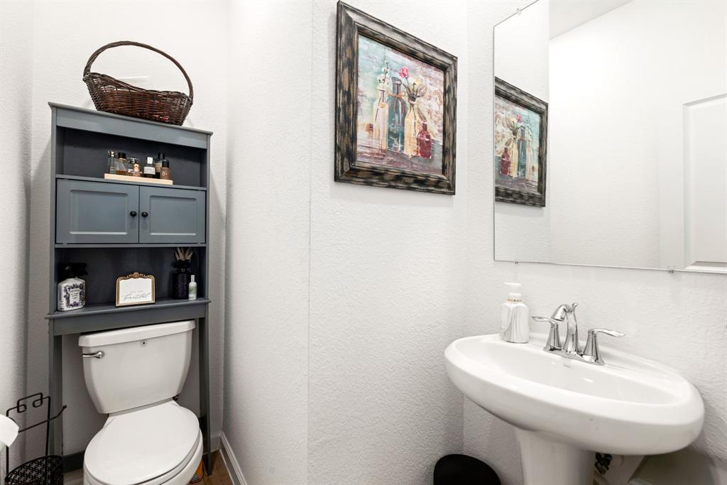 18204 Saffron Sun Street, Conroe, Texas image 13