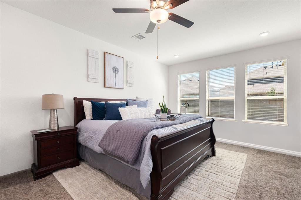 18204 Saffron Sun Street, Conroe, Texas image 15