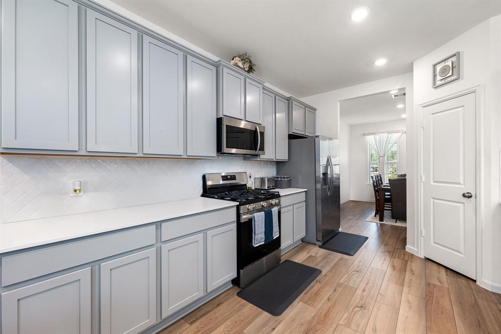 18204 Saffron Sun Street, Conroe, Texas image 11