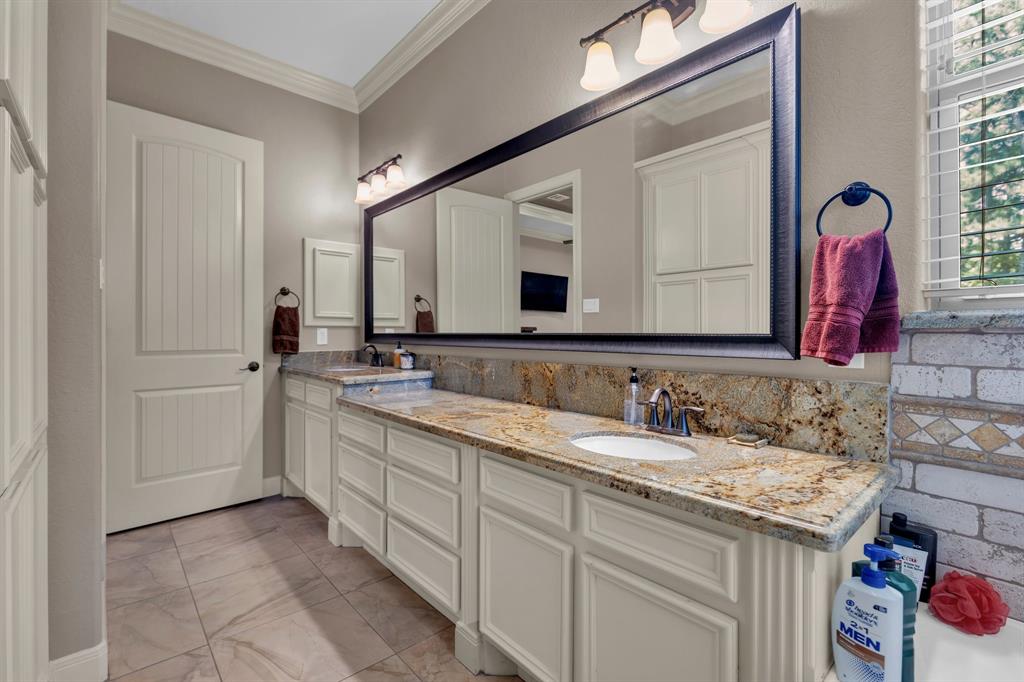9122 Grand Lake Estates Drive, Montgomery, Texas image 21