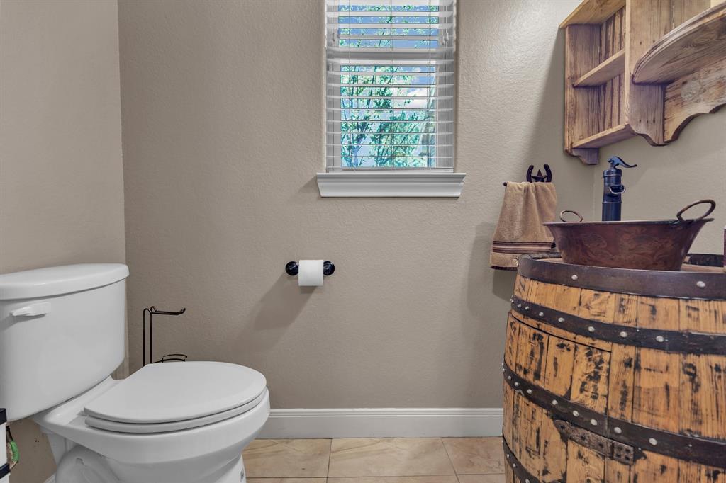 9122 Grand Lake Estates Drive, Montgomery, Texas image 16