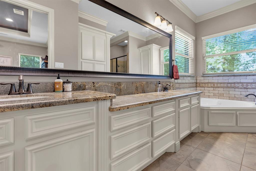9122 Grand Lake Estates Drive, Montgomery, Texas image 19