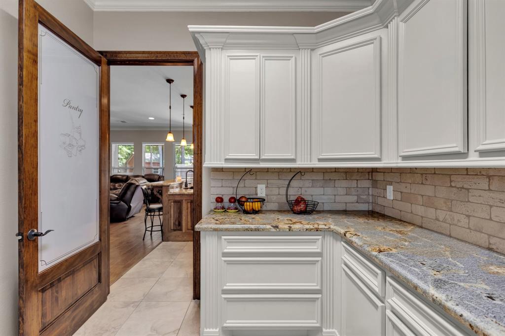 9122 Grand Lake Estates Drive, Montgomery, Texas image 14