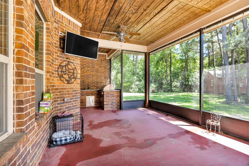 9122 Grand Lake Estates Drive, Montgomery, Texas image 25