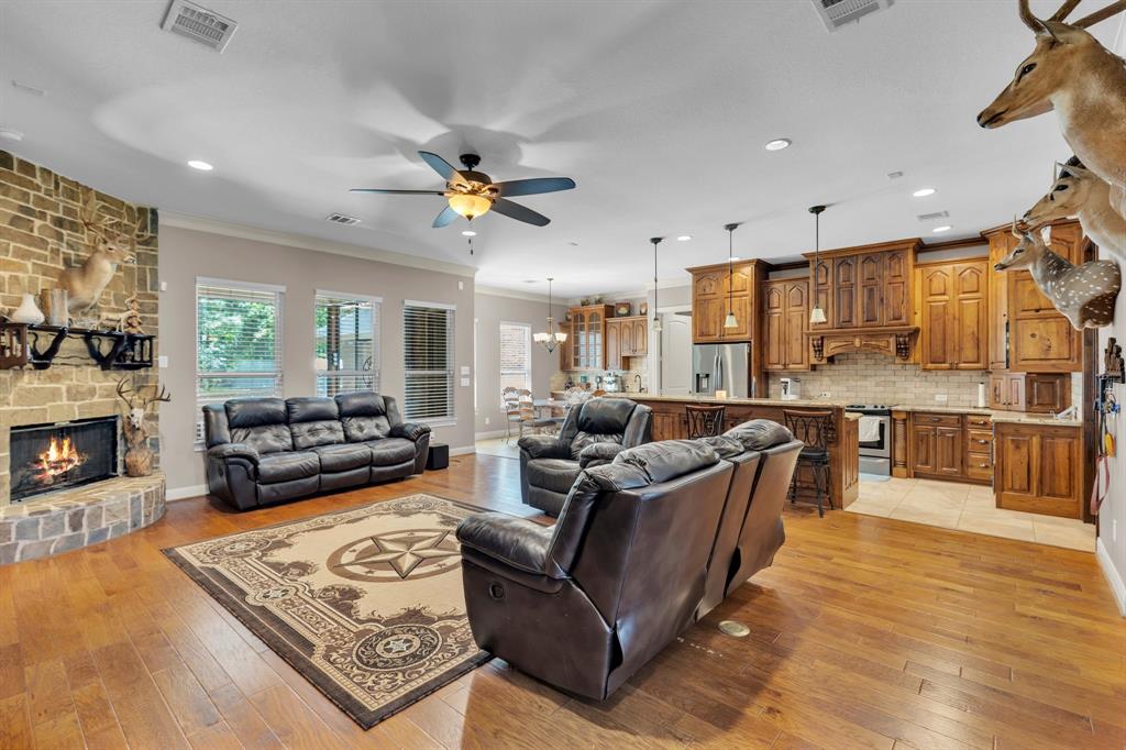 9122 Grand Lake Estates Drive, Montgomery, Texas image 7
