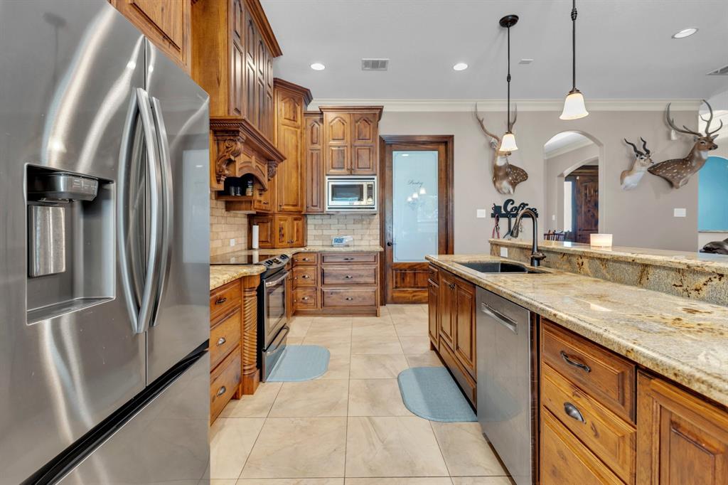9122 Grand Lake Estates Drive, Montgomery, Texas image 11