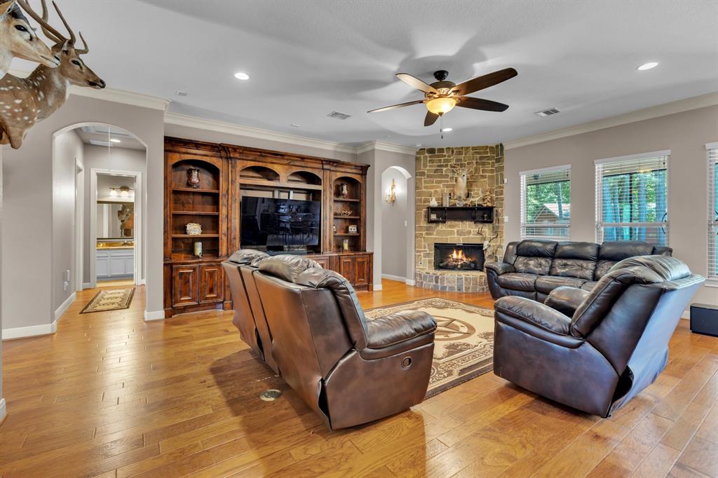 9122 Grand Lake Estates Drive, Montgomery, Texas image 8