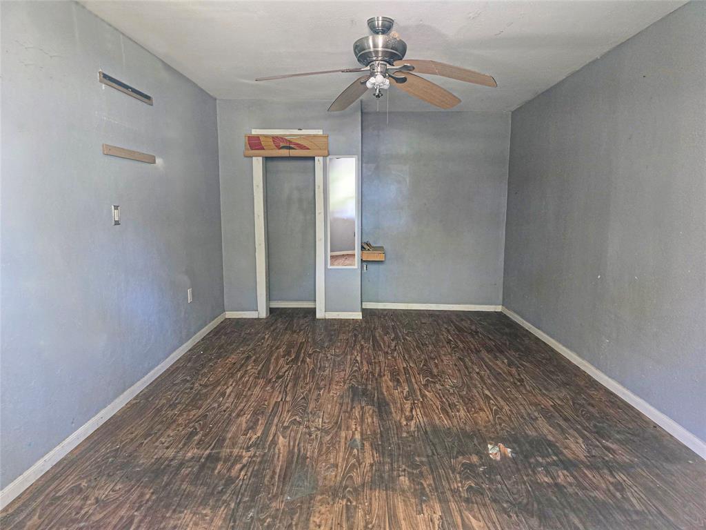 2816 Avenue G, Bay City, Texas image 14