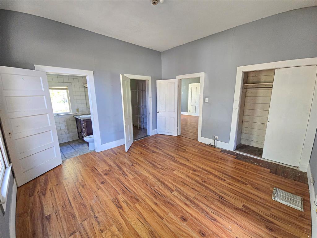 2816 Avenue G, Bay City, Texas image 12