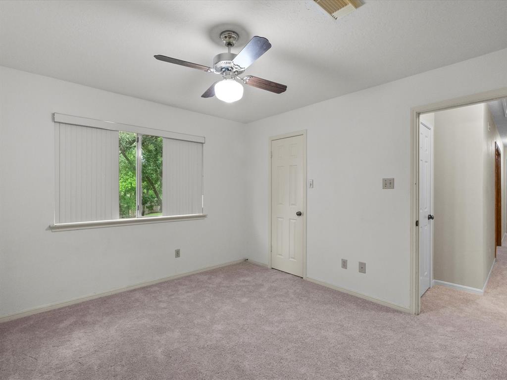 1912 Fir Tree Drive, League City, Texas image 30