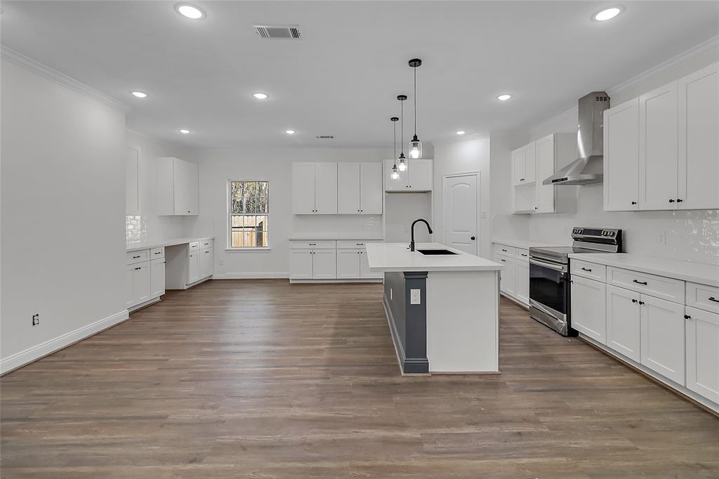 2114 Papoose Trail, Crosby, Texas image 12