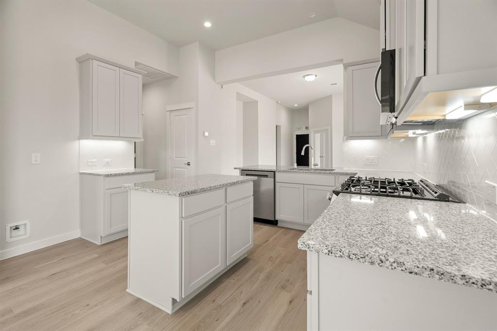 2449 Abbot Brook Drive, Iowa Colony, Texas image 3