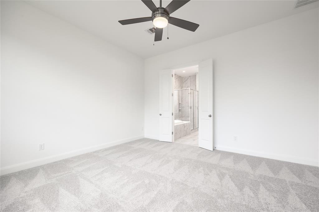 825 Coronado Terrace Lane, Katy, Texas image 11