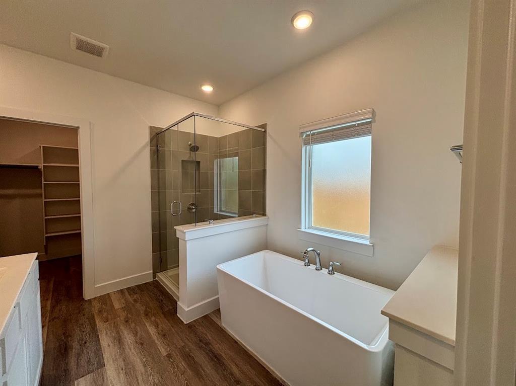 6014 Hazel Place Drive, Conroe, Texas image 19