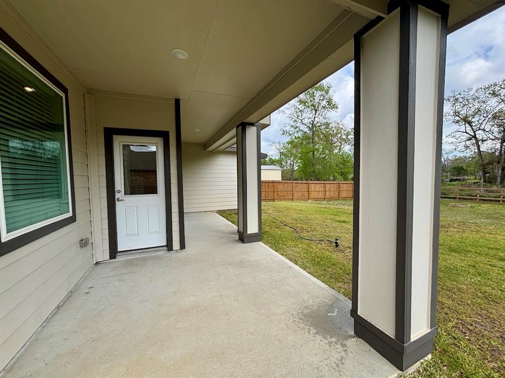 6014 Hazel Place Drive, Conroe, Texas image 35