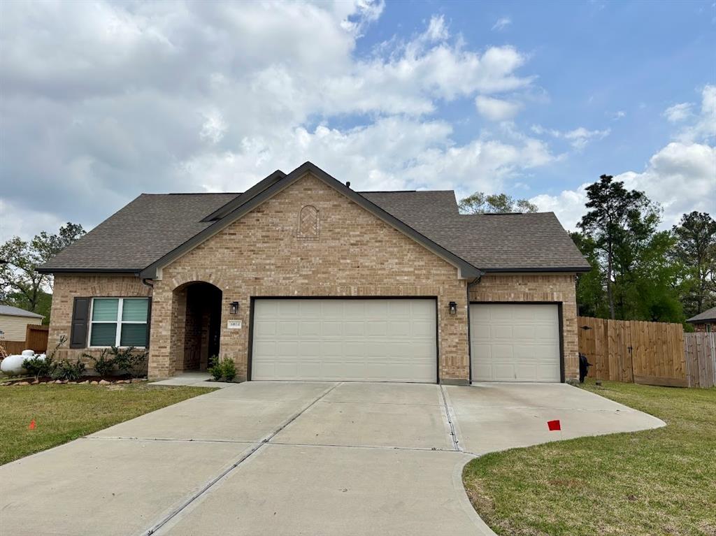 6014 Hazel Place Drive, Conroe, Texas image 1