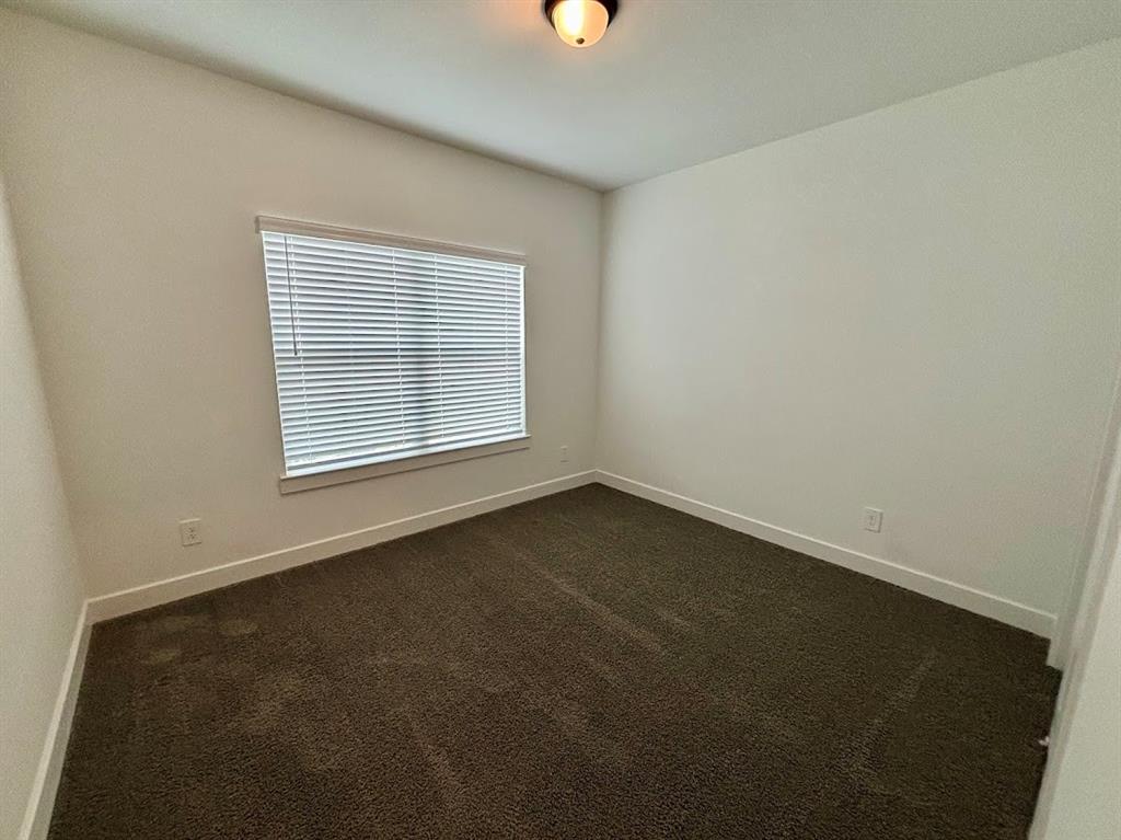 6014 Hazel Place Drive, Conroe, Texas image 28