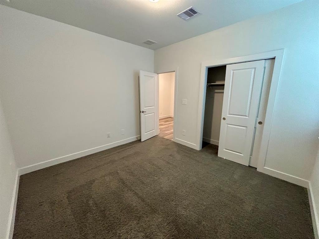 6014 Hazel Place Drive, Conroe, Texas image 33