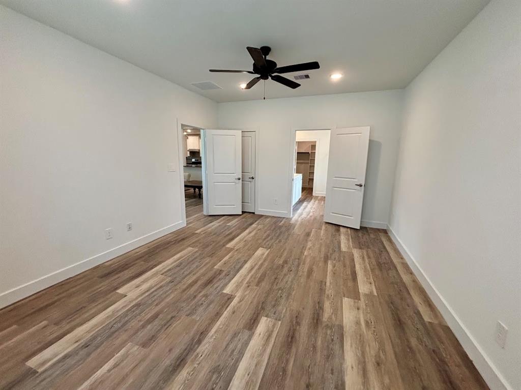 6014 Hazel Place Drive, Conroe, Texas image 17