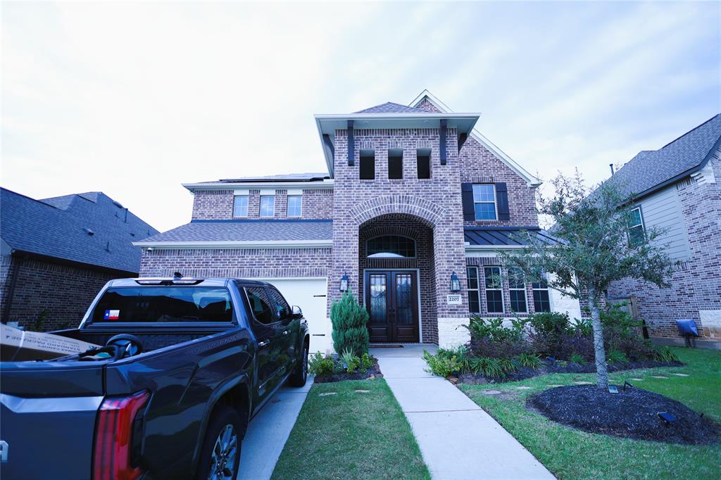 2207 Windmill Palm Drive, Brookshire, Texas image 2