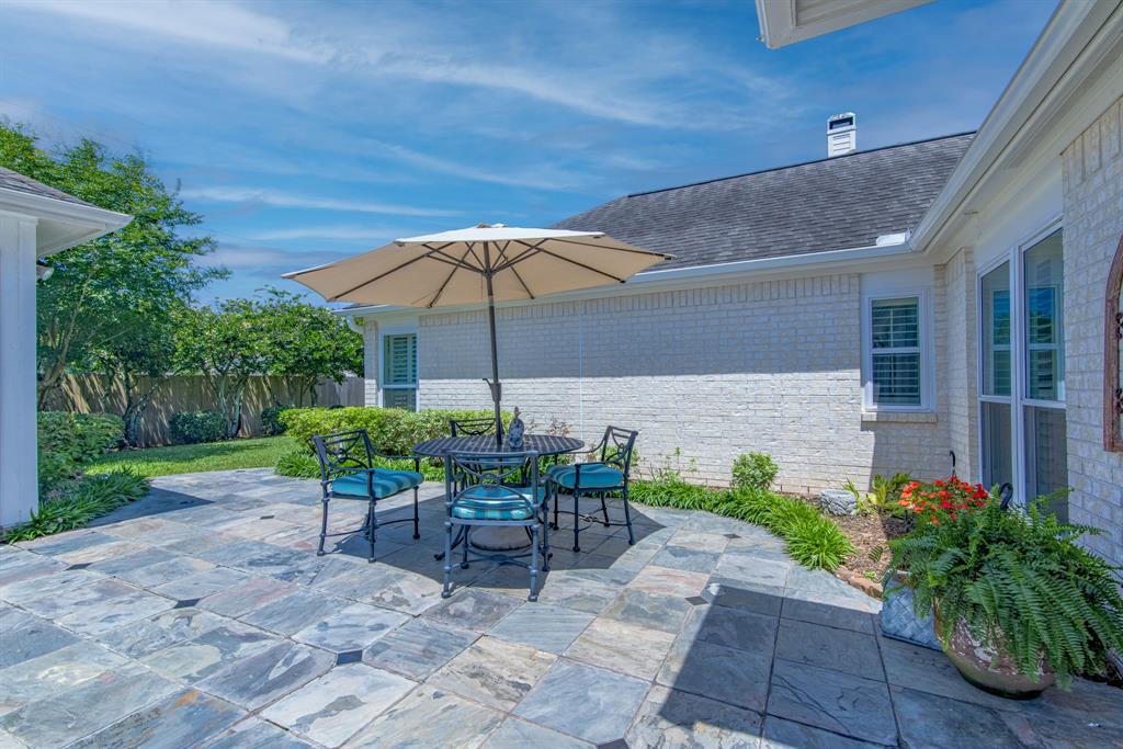 2120 Barrington Pointe Drive, League City, Texas image 45