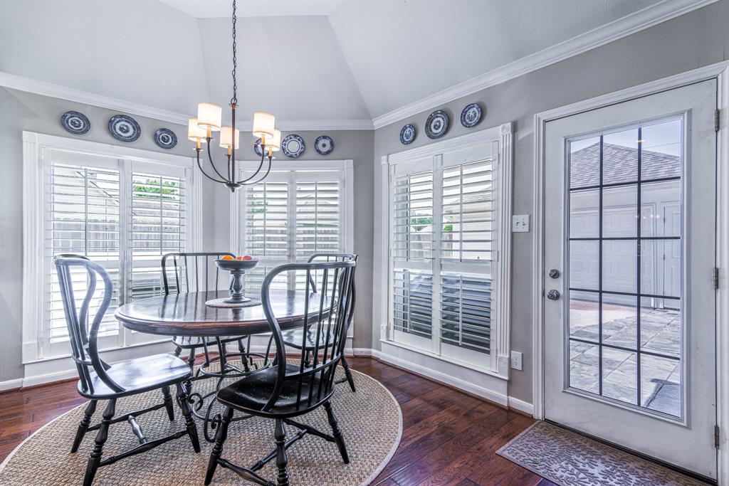 2120 Barrington Pointe Drive, League City, Texas image 22