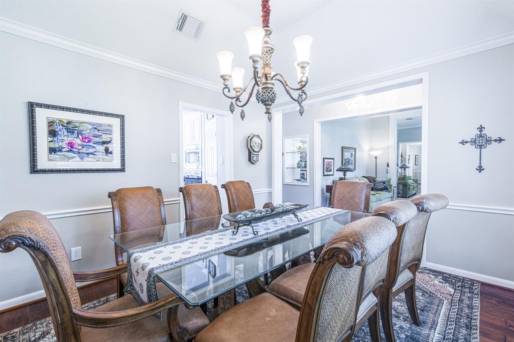 2120 Barrington Pointe Drive, League City, Texas image 9
