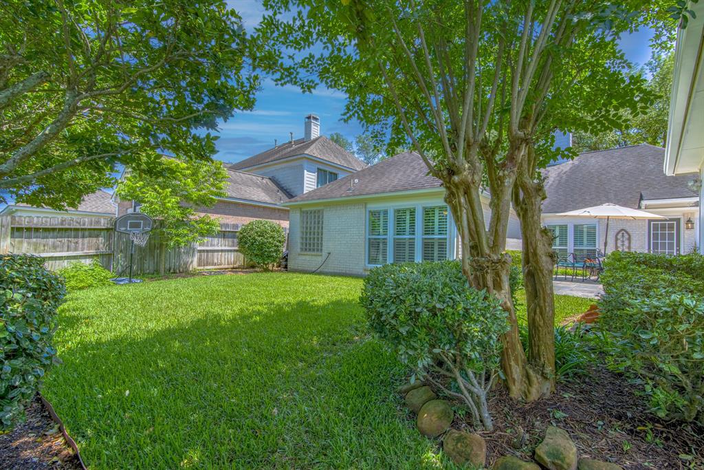 2120 Barrington Pointe Drive, League City, Texas image 47