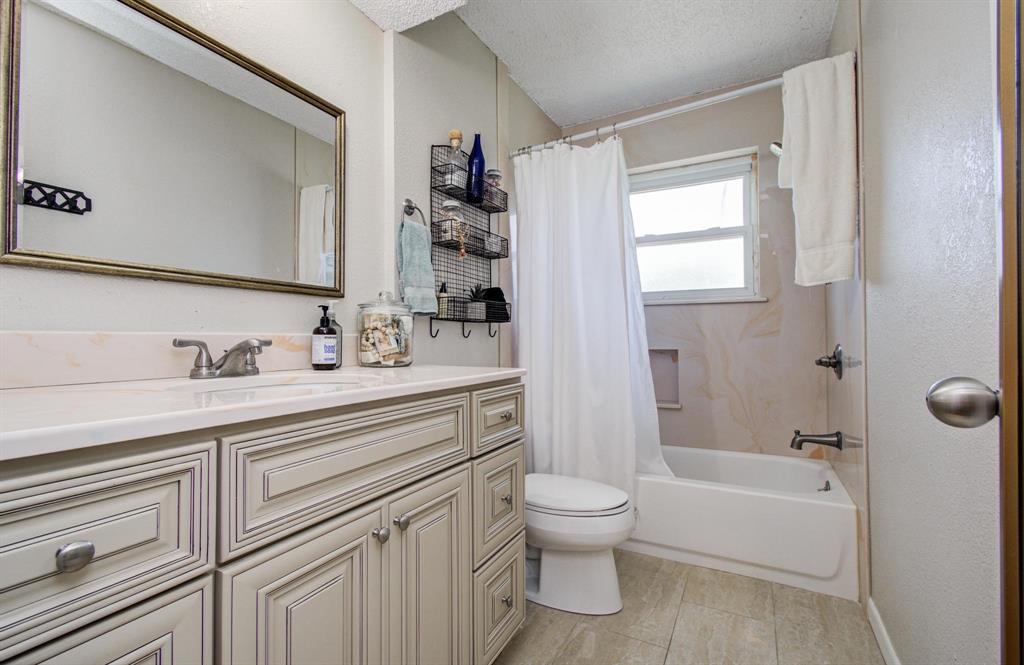 12211 3rd Street, Santa Fe, Texas image 32