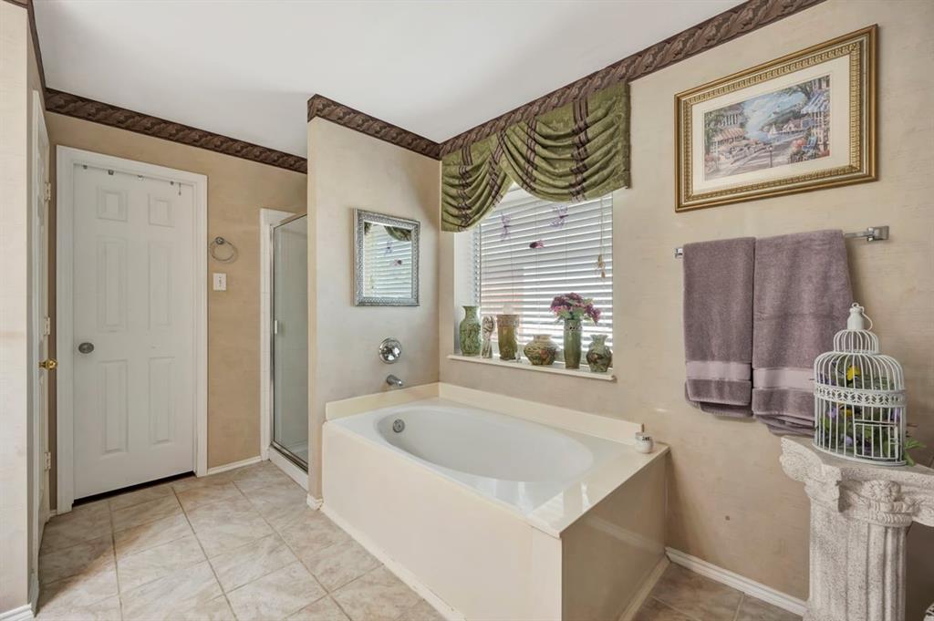 4851 Timber Path Drive, Humble, Texas image 20