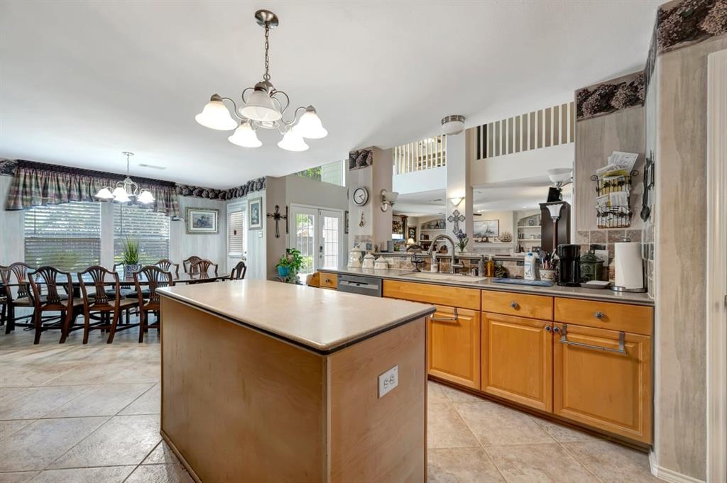 4851 Timber Path Drive, Humble, Texas image 10