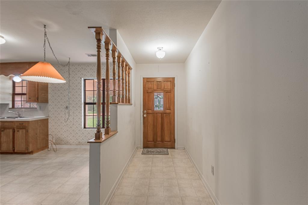 350 Shoreline Drive, Huntsville, Texas image 8