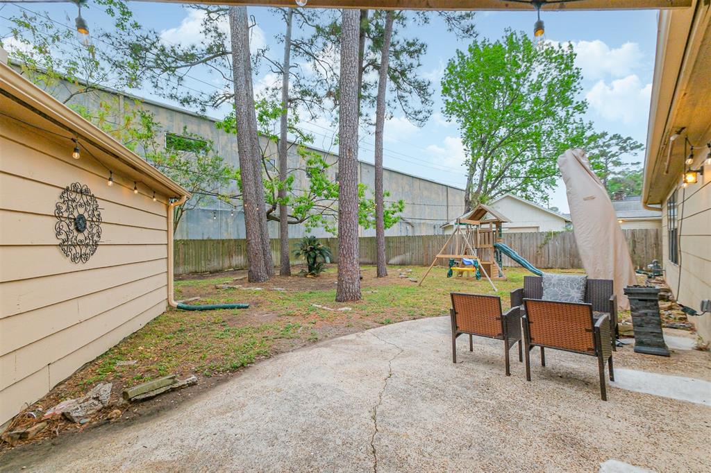 16011 Southampton Drive, Spring, Texas image 34