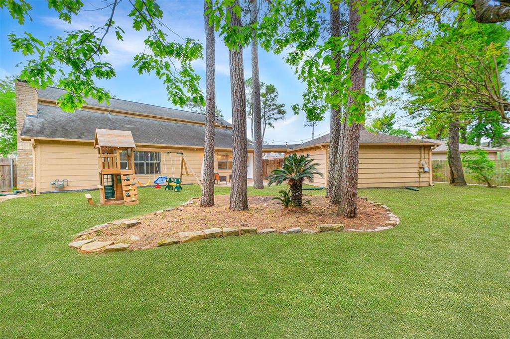 16011 Southampton Drive, Spring, Texas image 37
