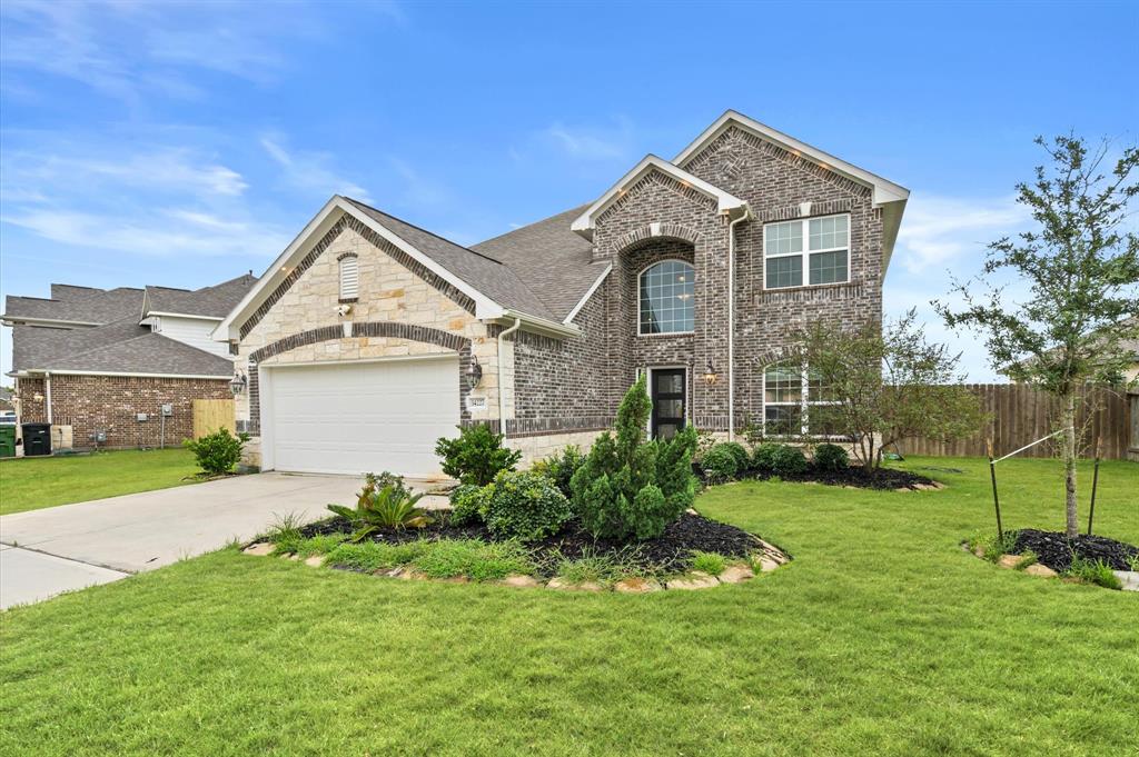14227 Angelina Drive, Baytown, Texas image 3